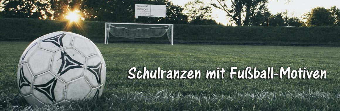 Schulranzen mit Fußball-Motiven